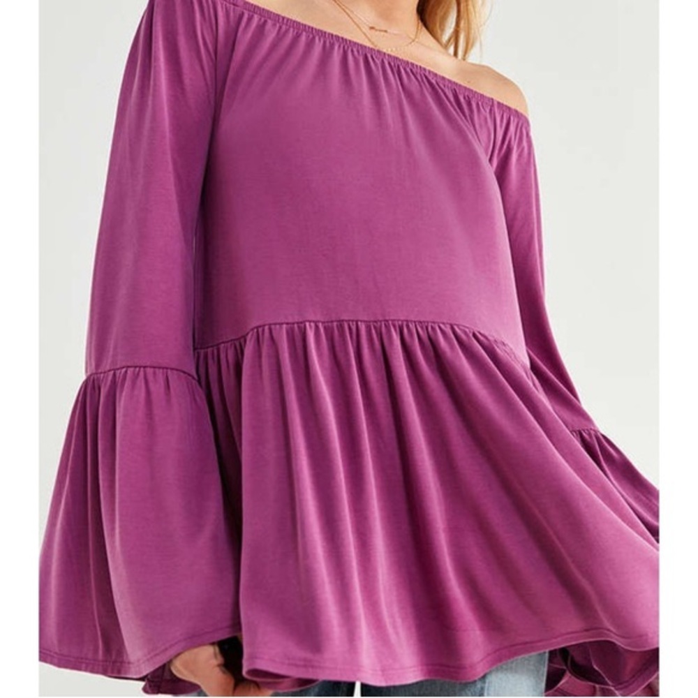 Off-the-Shoulder Magenta Peplum Long Sleeve Top